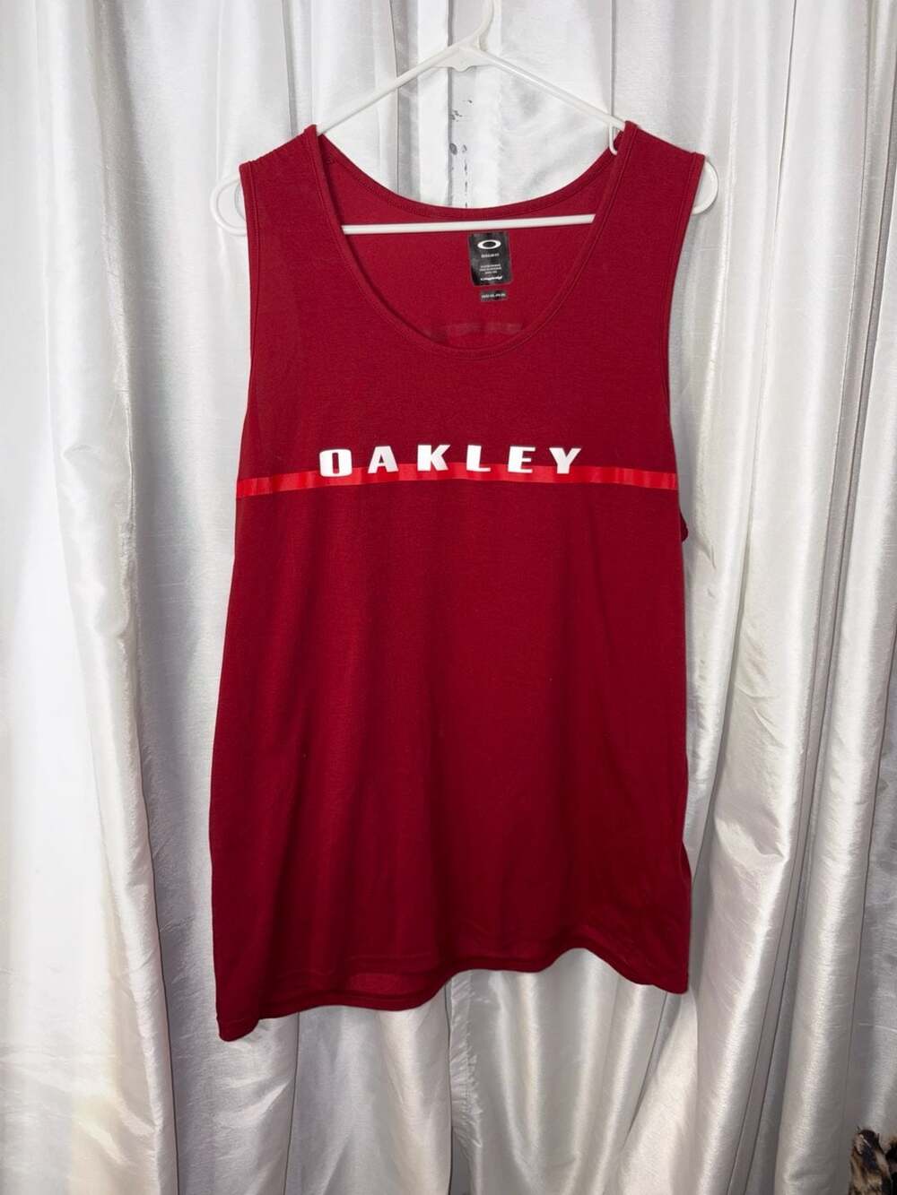 Oakley Hydrolix Logo Tank Top Red Size 2XL